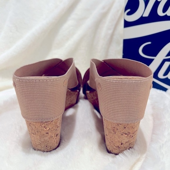 S25. Lucky Brand Women’s Miller2 Blush/Champagne/Dena Elastic Cork Wedges - Picture 5 of 6